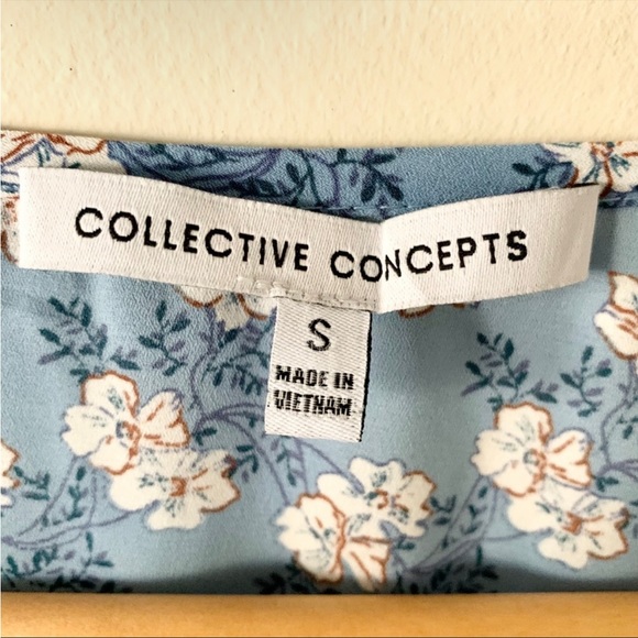 CLOSING SALE! 
Collective Concepts | Blue Floral Tunic - Picture 3 of 3